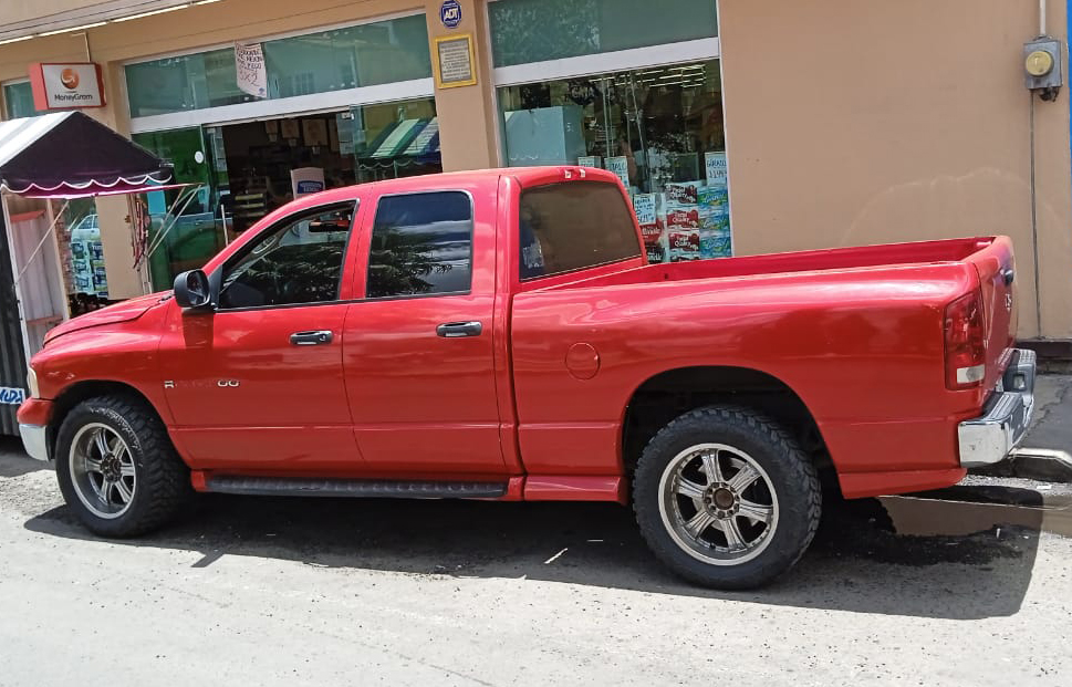 A disposición de PGJE camioneta con  alteraciones en sus medios de identificación